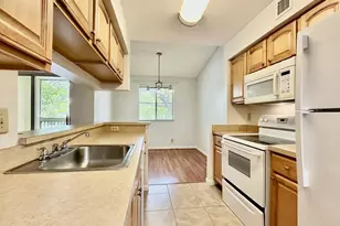 9877 Westview Dr, Coral Springs, FL 33076 - Photo 11