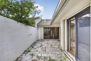 3076 S Oakland Forest Dr, Oakland Park, FL 33309 - Photo 25