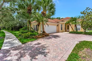 8894 SE Retreat Dr, Hobe Sound, FL 33455 - Photo 1