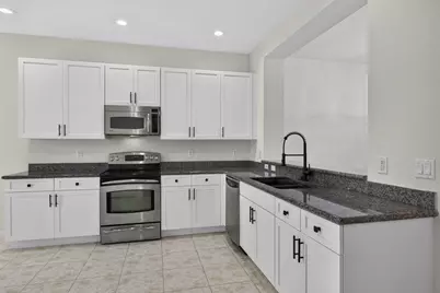 425 Greenwich Circle #204, Jupiter, FL 33458 - Photo 13