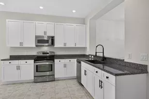 425 Greenwich Cir, Jupiter, FL 33458 - Photo 13