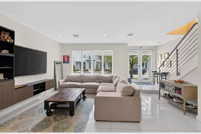 6461 NW 103rd Passage, Doral, FL 33178 - Photo 9