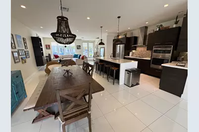 6361 NW 103rd Passage, Doral, FL 33178 - Photo 9