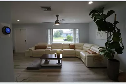 9410 NW 81st Court, Tamarac, FL 33321 - Photo 19