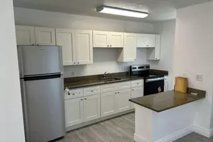 1081 SE Monterey Rd, Stuart, FL 34994 - Photo 5