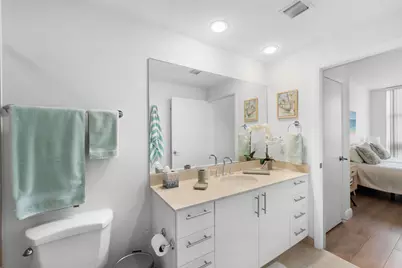 550 Okeechobee Boulevard #1407, West Palm Beach, FL 33401 - Photo 19