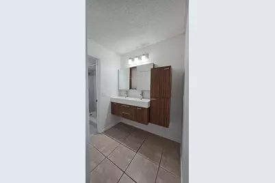 390 Racquet Club Road, Weston, FL 33326 - Photo 15
