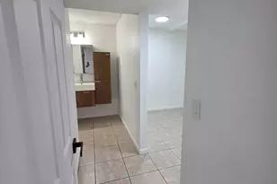 390 Racquet Club Rd, Weston, FL 33326 - Photo 25