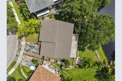 3930 NW 79th Way, Davie, FL 33024 - Photo 3