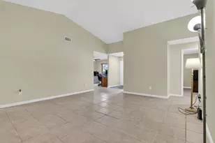 3930 NW 79th Way, Davie, FL 33024 - Photo 13
