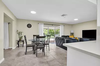 3930 NW 79th Way, Davie, FL 33024 - Photo 31