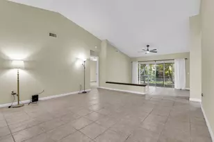 3930 NW 79th Way, Davie, FL 33024 - Photo 9