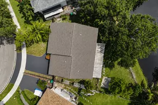 3930 NW 79th Way, Davie, FL 33024 - Photo 3