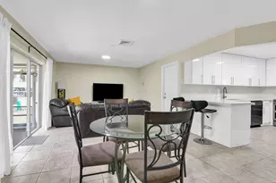 3930 NW 79th Way, Davie, FL 33024 - Photo 23