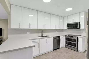 3930 NW 79th Way, Davie, FL 33024 - Photo 25