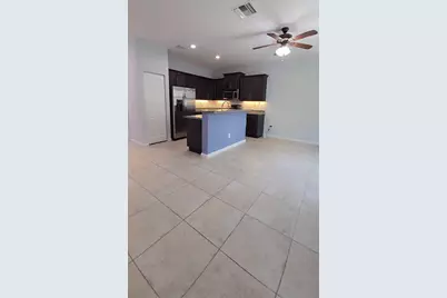 243 SW 7th Court #243, Pompano Beach, FL 33060 - Photo 5