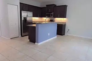 243 SW 7th Ct, Pompano Beach, FL 33060 - Photo 5