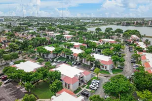 20015 NE 3rd Ct, Miami, FL 33179 - Photo 23