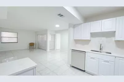 20015 NE 3rd Court #1, Miami, FL 33179 - Photo 5