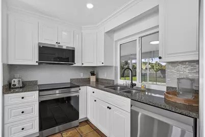 11760 Inverness Circle, Wellington, FL 33414 - Photo 3