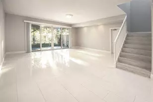 436 Capistrano Dr, Palm Beach Gardens, FL 33410 - Photo 9