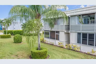 723 Flanders P, Delray Beach, FL 33484 - Photo 5