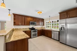 5720 SW 7th St, Plantation, FL 33317 - Photo 9