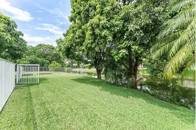 5165 NW 50th Avenue, Coconut Creek, FL 33073 - Photo 9