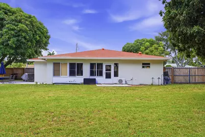 1900 Carissa Road, Lake Clarke Shores, FL 33406 - Photo 33
