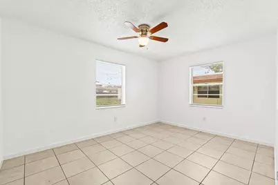 4790 Gulfstream Road, Lake Worth, FL 33461 - Photo 13