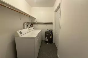 1640 NE 4th Pl, Fort Lauderdale, FL 33301 - Photo 11