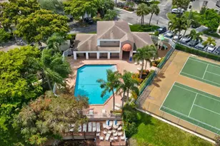 2147 Discovery Cir W, Deerfield Beach, FL 33442 - Photo 23