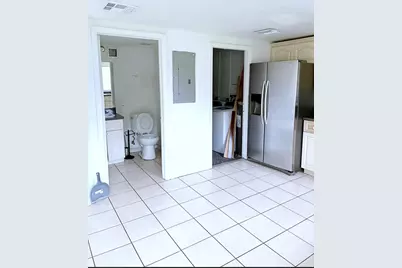 647 Latona Avenue, Lake Worth, FL 33460 - Photo 9