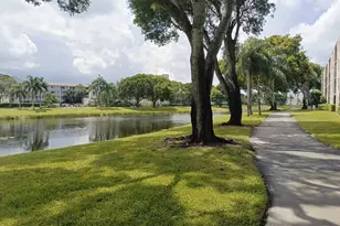 7320 Amberly Ln, Delray Beach, FL 33446 - Photo 23