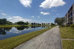 7320 Amberly Ln, Delray Beach, FL 33446 - Photo 5