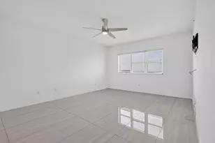 2650 Lake Shore Dr, Riviera Beach, FL 33404 - Photo 19