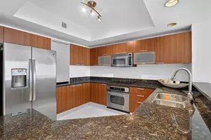 2650 Lake Shore Dr, Riviera Beach, FL 33404 - Photo 7