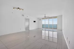 2650 Lake Shore Dr, Riviera Beach, FL 33404 - Photo 13