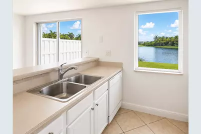 180 Riviera Circle #30-5, Weston, FL 33326 - Photo 9