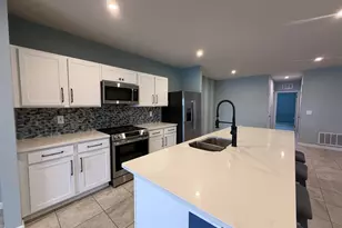812 Persimmon Pl, Fort Pierce, FL 34981 - Photo 3