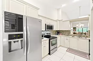 8343 Springlake Dr, Boca Raton, FL 33496 - Photo 23