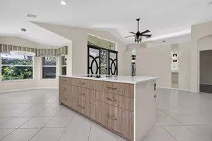 8135 Playa Del Sur Blvd, Lake Worth, FL 33467 - Photo 11