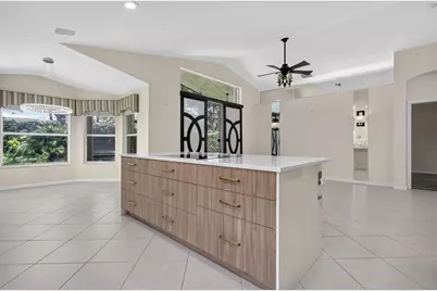 8135 Playa Del Sur Boulevard, Lake Worth, FL 33467 - Photo 11