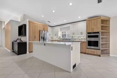 8135 Playa Del Sur Boulevard, Lake Worth, FL 33467 - Photo 9
