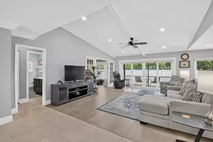 22018 Colony Dr, Boca Raton, FL 33433 - Photo 9