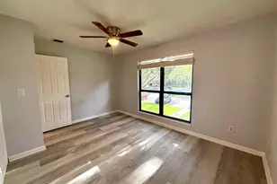 814 Sandtree Dr, Palm Beach Gardens, FL 33403 - Photo 11