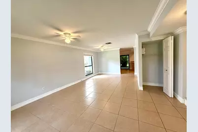 814 Sandtree Drive, Palm Beach Gardens, FL 33403 - Photo 3