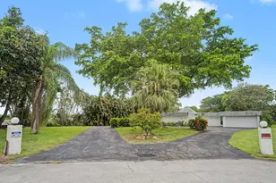 5707 White Hickory Cir, Tamarac, FL 33319 - Photo 3