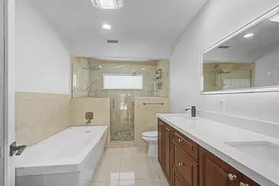 5707 White Hickory Circle, Tamarac, FL 33319 - Photo 63