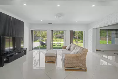 5707 White Hickory Circle, Tamarac, FL 33319 - Photo 19